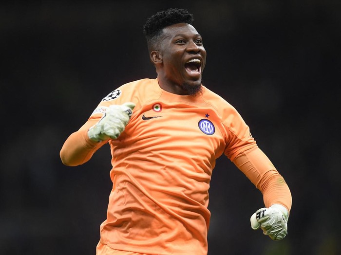 Soccer Football - Champions League - Semi Final - Second Leg - Inter Milan v AC Milan - San Siro, Milan, Italy - May 16, 2023 Inter Milan's Andre Onana celebrates after Lautaro Martinez scores their first goal REUTERS/Daniele Mascolo