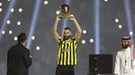 Benzema Disambut Meriah Saat Diperkenalkan Al Ittihad