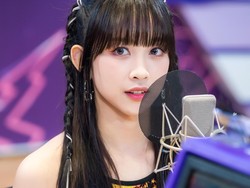 Dita Karang SECRET NUMBER Jadi Sorotan, Penampilan Aslinya Ternyata...