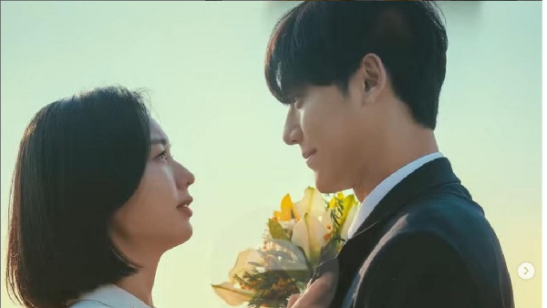 8 Foto Lee Do Hyun - Ahn Eun Jin, Ciuman di The Good Bad Mother Bikin Baper