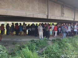 Penemuan Mayat Bayi di Kolong Jembatan Citarum Gegerkan Warga Semarang