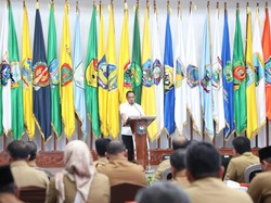 Mendagri Minta Pj Kepala Daerah Genjot PAD dengan Permudah Sektor Usaha