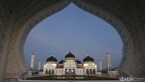 Potret Lima Masjid Megah di Indonesia