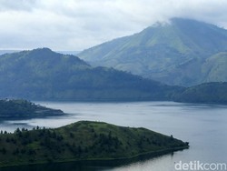 Angin Kencang di Danau Toba, Pemprov Sumut Imbau Operator Kapal Patuhi Aturan