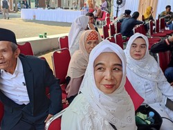 Senangnya Pasutri di Bogor Punya Akta Pernikahan Setelah 41 Tahun Nikah Siri