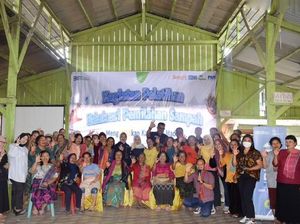 Pegadaian Edukasi Warga Desa Madani Olah Sampah Jadi Barang Berharga