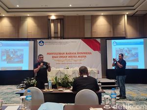 Balai Bahasa Sulut Dorong Pers Sosialisasi Penulisan Berita Sesuai Kaidah Balai Bahasa Sulut Dorong Pers Sosialisasi Penulisan Berita Sesuai Kaidah