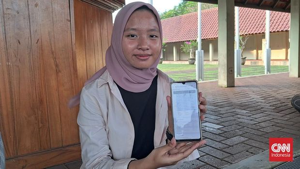Perjuangan Maba UI Mencari Keadilan dan Transparansi Biaya Kuliah Pinkan Rafa Shakila (18), mahasiswa baru UI dari Fakultas Ilmu Sosial dan Ilmu Politik (FISIP) 2023.