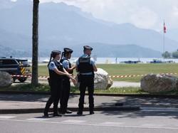 Pria Berpisau Tikam Anak-anak di Prancis Ditahan