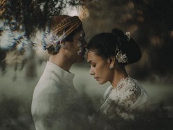 Kabar Bahagia! Adinia Wirasti Menikah dengan Michael Wahr