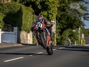 Angkernya Balapan Isle of Man TT: Raul Torras Martinez Jadi Pebalap ke-267 yang Tewas