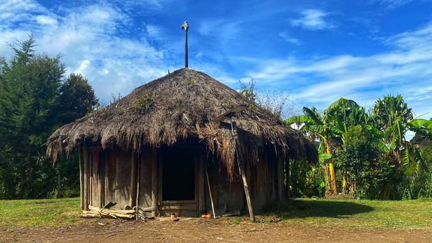 The beauty of the traditional Papuan HONAI house building in Yahukimo Papua