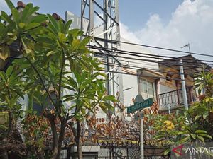 Temukan Lagi Tower BTS Ilegal di Jakbar, Satpol PP Segera Bongkar Temukan Lagi Tower BTS Ilegal di Jakbar, Satpol PP Segera Bongkar