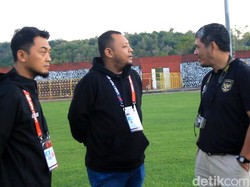 PT LIB Jawab Keluhan Pelatih Bali United Soal Rumput Stadion BJ Habibie Jelek