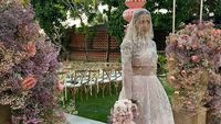 7 Penampilan Cantik Adinia Wirasti Pakai Gaun Pengantin Unik