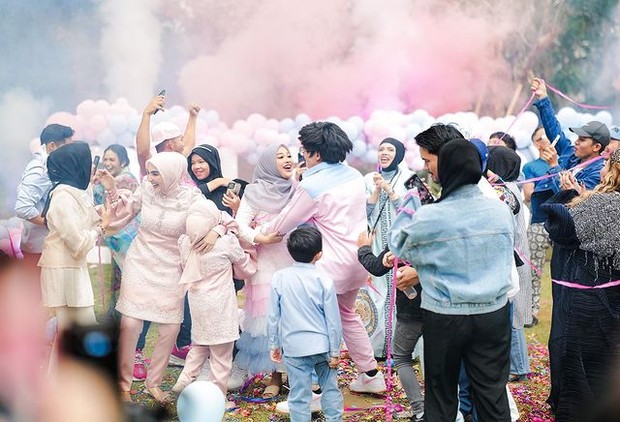 Gender reveal adik Ameena