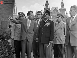 Rusia Bakal Bangun Patung Bung Karno di Moskow