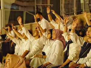 Nonton Konser Ari Lasso, Iriana Jokowi dan Kaesang-Erina Antusias Banget