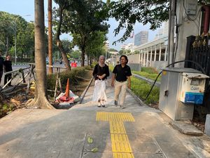 Trotoar Depan Kedubes AS Jakarta Dibuka, Merdeka Pejalan Kaki! Trotoar Depan Kedubes AS Jakarta Dibuka, Merdeka Pejalan Kaki!