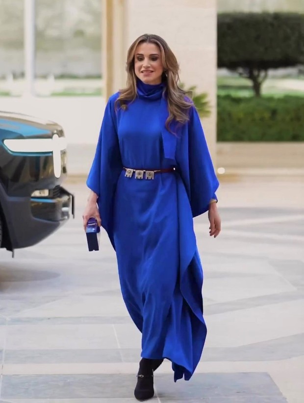 Penampilan Ratu Rania dengan Kaftan Penampilan Ratu Rania dengan Kaftan
