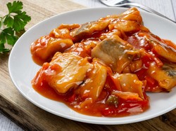 Resep Ikan Goreng Saus Tomat yang Gurih Asam Segar