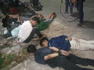 Dua dari 10 Anggota Gangster Tawuran di Surabaya Ditetapkan Tersangka Dua dari 10 Anggota Gangster Tawuran di Surabaya Ditetapkan Tersangka