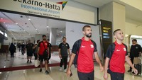 Pesepak bola Timnas Palestina tiba di Terminal 3 Bandara Soekarno Hatta, Tangerang, Banten, Sabtu (10/6/2023). TImnas Palestina tiba di Indonesia pada pukul 21:30 WIB.