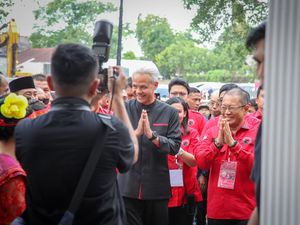 Resmikan Rumah Pemenangan di Medan, Ganjar Minta Relawan Jauhi Isu SARA