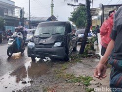 Pikap Adu Banteng dengan 3 Motor di Pakis Malang, 4 Orang Tewas
