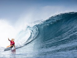 Resmi Dibuka, 300 Peselancar Bartarung di WSL Krui Pro 2023