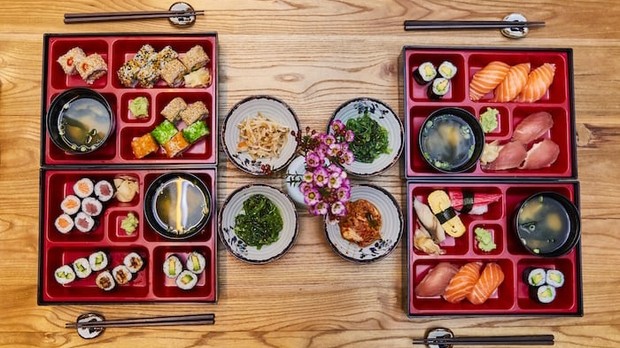 Pengertian diet 1975