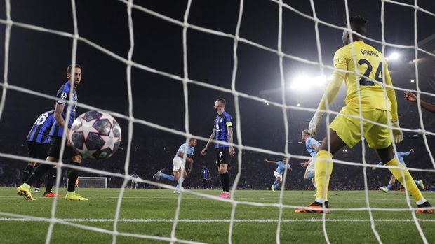 Soccer Football - Champions League Final - Manchester City v Inter Milan - Ataturk Olympic Stadium, Istanbul, Turkey - June 10, 2023 Manchester City's Rodri celebrates scoring their first goal REUTERS/Matthew Childs