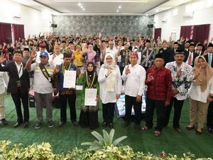 Pesan Bupati Ipuk untuk 10 Ribu Warga Banyuwangi Lulus PKBM Pesan Bupati Ipuk untuk 10 Ribu Warga Banyuwangi Lulus PKBM