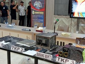 Penampakan Brankas Narkoba yang Ditemukan di Kampus UNM Penampakan Brankas Narkoba yang Ditemukan di Kampus UNM