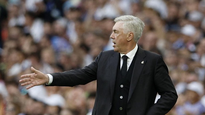 Soccer Football - LaLiga - Real Madrid v Athletic Bilbao - Santiago Bernabeu, Madrid, Spain - June 4, 2023 Real Madrid coach Carlo Ancelotti reacts REUTERS/Juan Medina