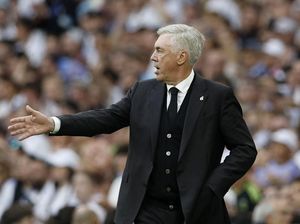 Ancelotti Bakal Coba Formasi Baru di Real Madrid Usai Datangkan Bellingham Ancelotti Bakal Coba Formasi Baru di Real Madrid Usai Datangkan Bellingham