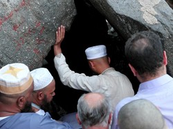 6 Fakta Gua Hira, Tempat Penuh Sejarah Bagi Umat Muslim Seluruh Dunia