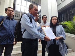 Koalisi Sipil Ajukan Uji Materi PKPU tentang Eks Koruptor Maju Pileg ke MA