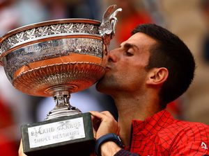 Novak Djokovic Bawa Pulang Trofi French Open 2023