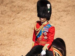 Gagahnya Pangeran William Pimpin Latihan Parade Trooping the Colour