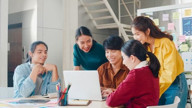 Pembagian tugas yang variatif tapi merata. foto freepik.com: tirachardz Pembagian tugas yang variatif tapi merata. foto freepik.com: tirachardz