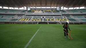 Perawatan Stadion Bung Tomo Jelang FIFA Matchday Indonesia Vs Palestina