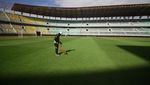 Perawatan Stadion Bung Tomo Jelang FIFA Matchday Indonesia Vs Palestina