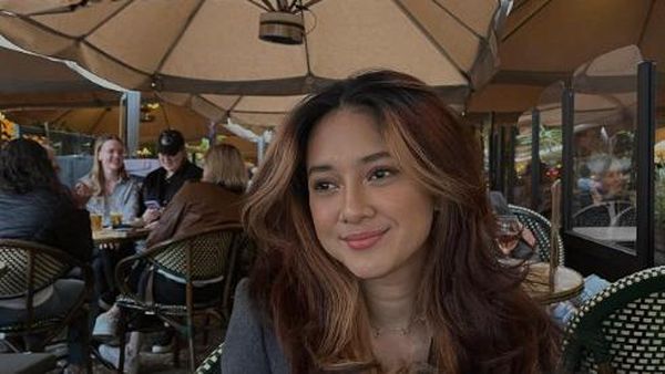 7 Potret Rahmania Astrini, Penyanyi yang Jadi Special Guest Konser Coldplay