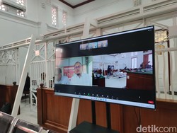 Bacakan Replik, Jaksa Minta Hakim Tolak Pleidoi Adik Mentan Haris YL