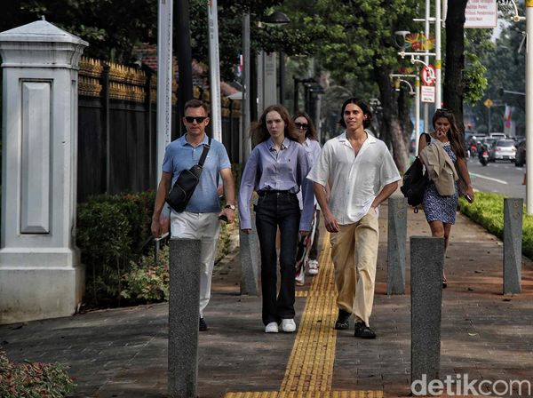 Trotoar di Depan Kedubes AS Akhirnya Dibuka, Begini Suasananya