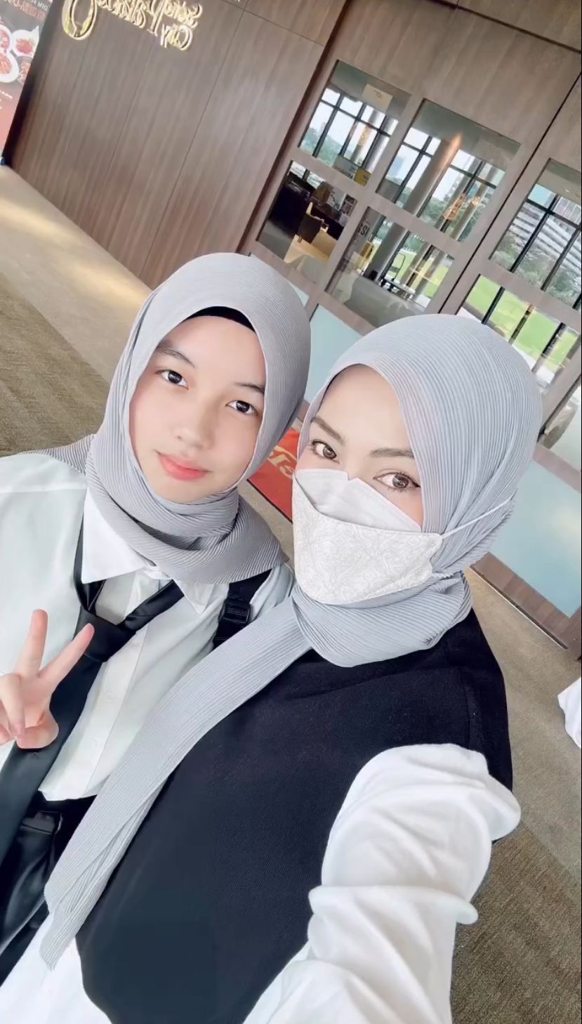 Aleesya dan Erra Fazira