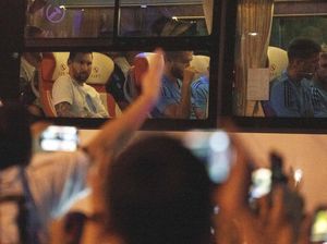 Antusiasme Suporter China Saat Lihat Messi Antusiasme Suporter China Saat Lihat Messi