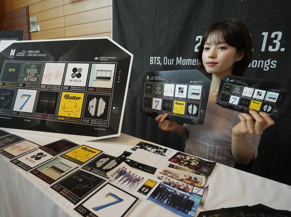 ARMY Merapat, Prangko Edisi 10 Tahun BTS Mulai Dijual