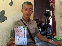 Mayat dalam Karung di Rel KA Diduga Siswi SMP Mojokerto yang Hilang